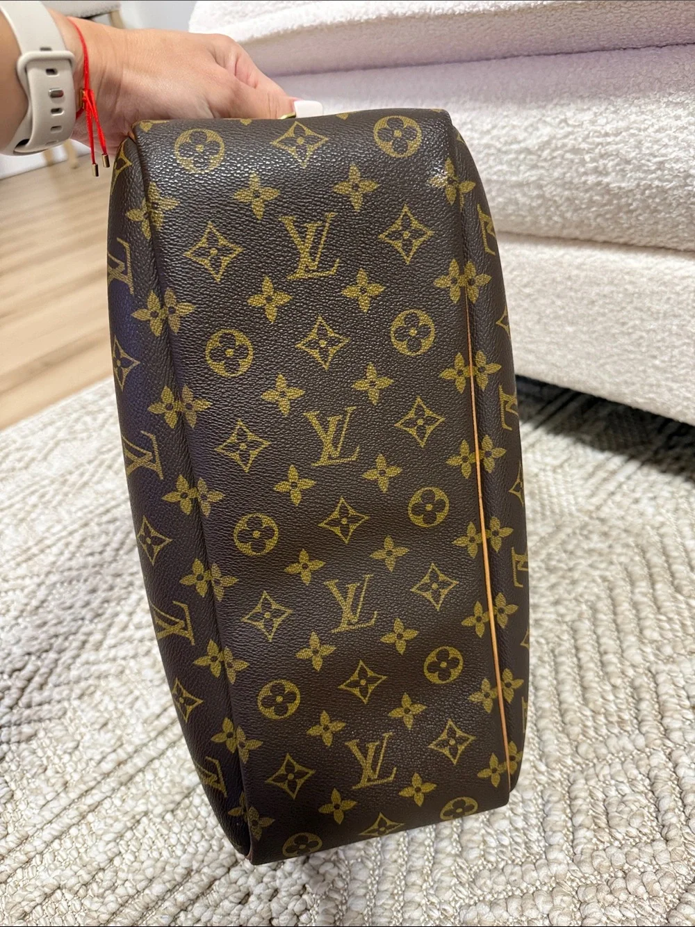 Louis Vuitton authentic louis